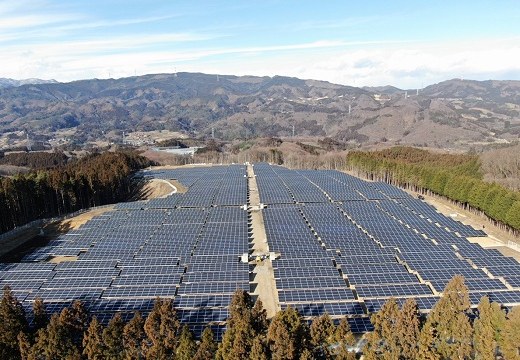 日本の地上設置型太陽光発電ラック 4.4MW